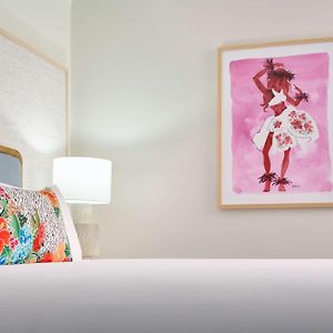 Zimmer mit Queensize-Bett und mit Ozeanblick